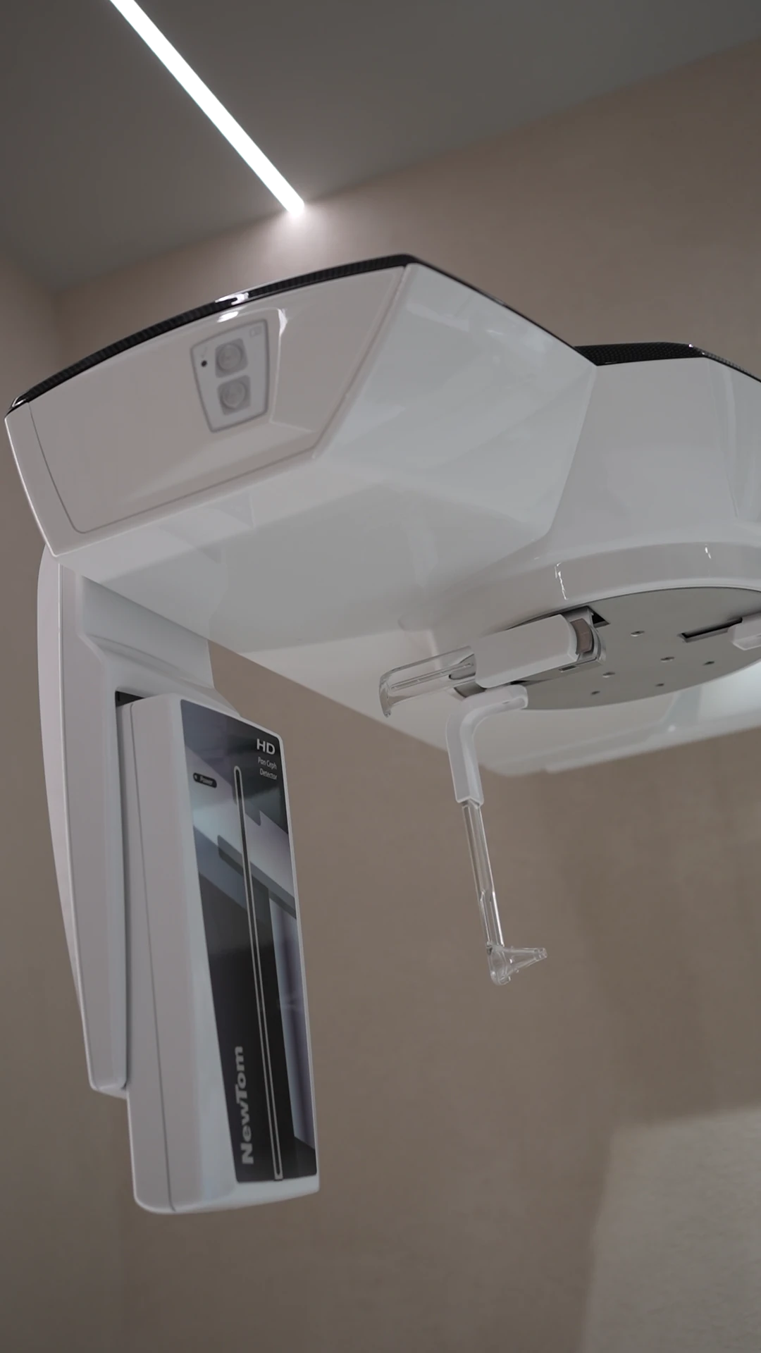 Echipament de imagistică dentară în clinica AVI